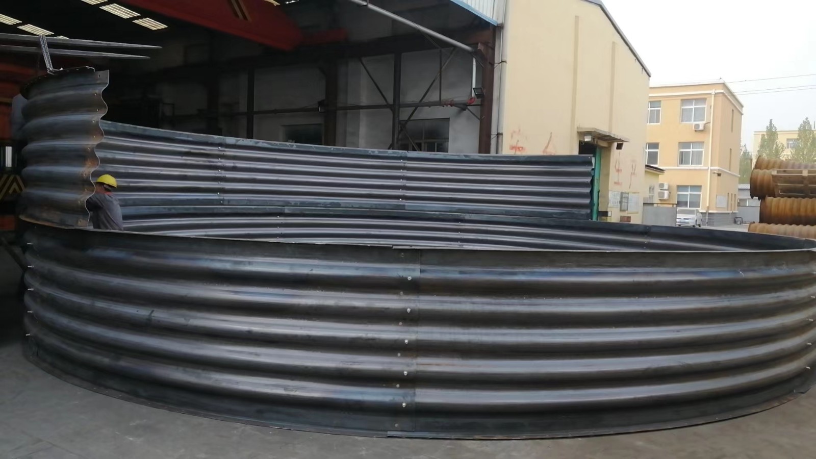 直徑9.5米鋼波紋涵管.jpg 直徑9.5米鋼波紋涵管.jpg